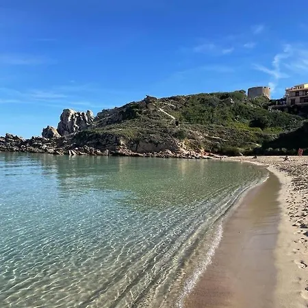 La Terrazza Sul Golfo Lägenhet Badesi